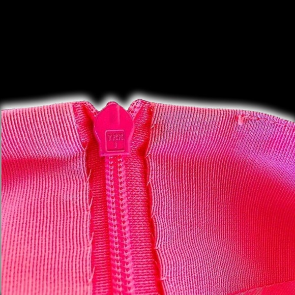 Celine Paris Vintage Barbie Pink Skirt With Attached medallion Chain Logo Belt - Picture 4 of 16